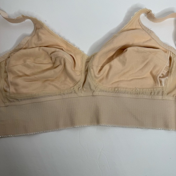 Almost U Style 1400 Mastectomy Bra Size 38C - Picture 6 of 8